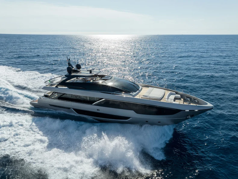 Riva 103' CorSaro Super
