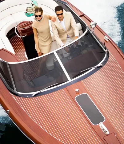 The elite runabout boat - Riva Aquariva Super.