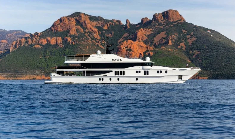 IDOL Yacht
