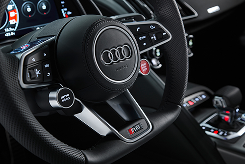 Audi R8 V10 RWD Interior