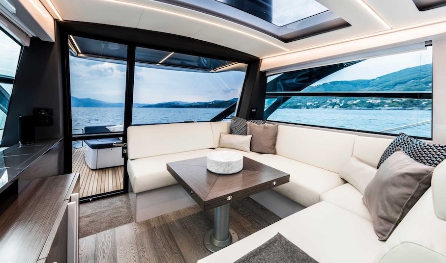 Pershing 5X luxury yacht